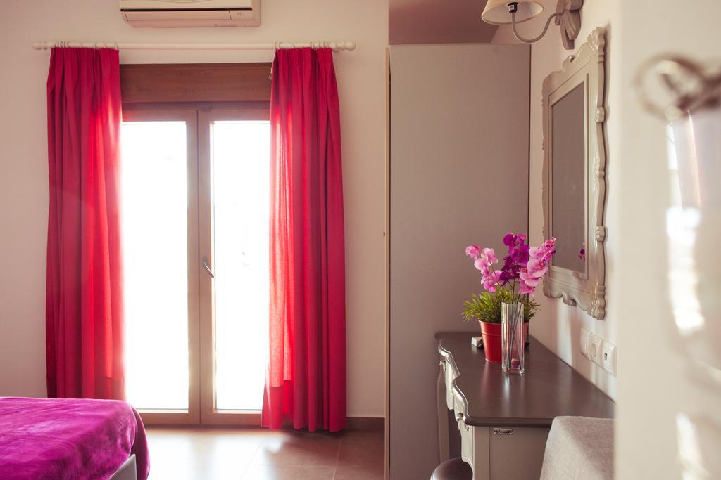 Emmeleia Accommodation By Maria Riga Ouranoupoli Exterior foto